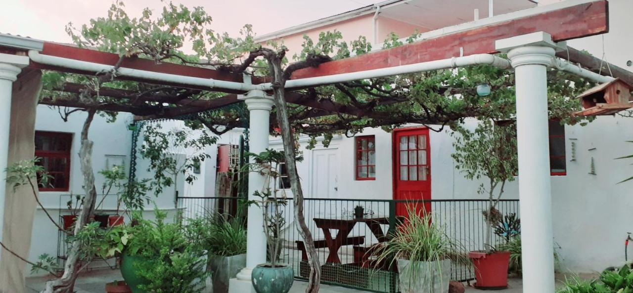 Flower'S Halt Graaff-Reinet المظهر الخارجي الصورة